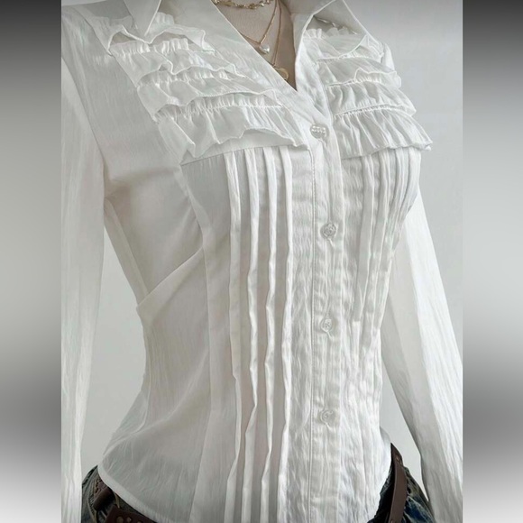 Chic White Ruffled Button-Down Shirt - Picture 9 of 12